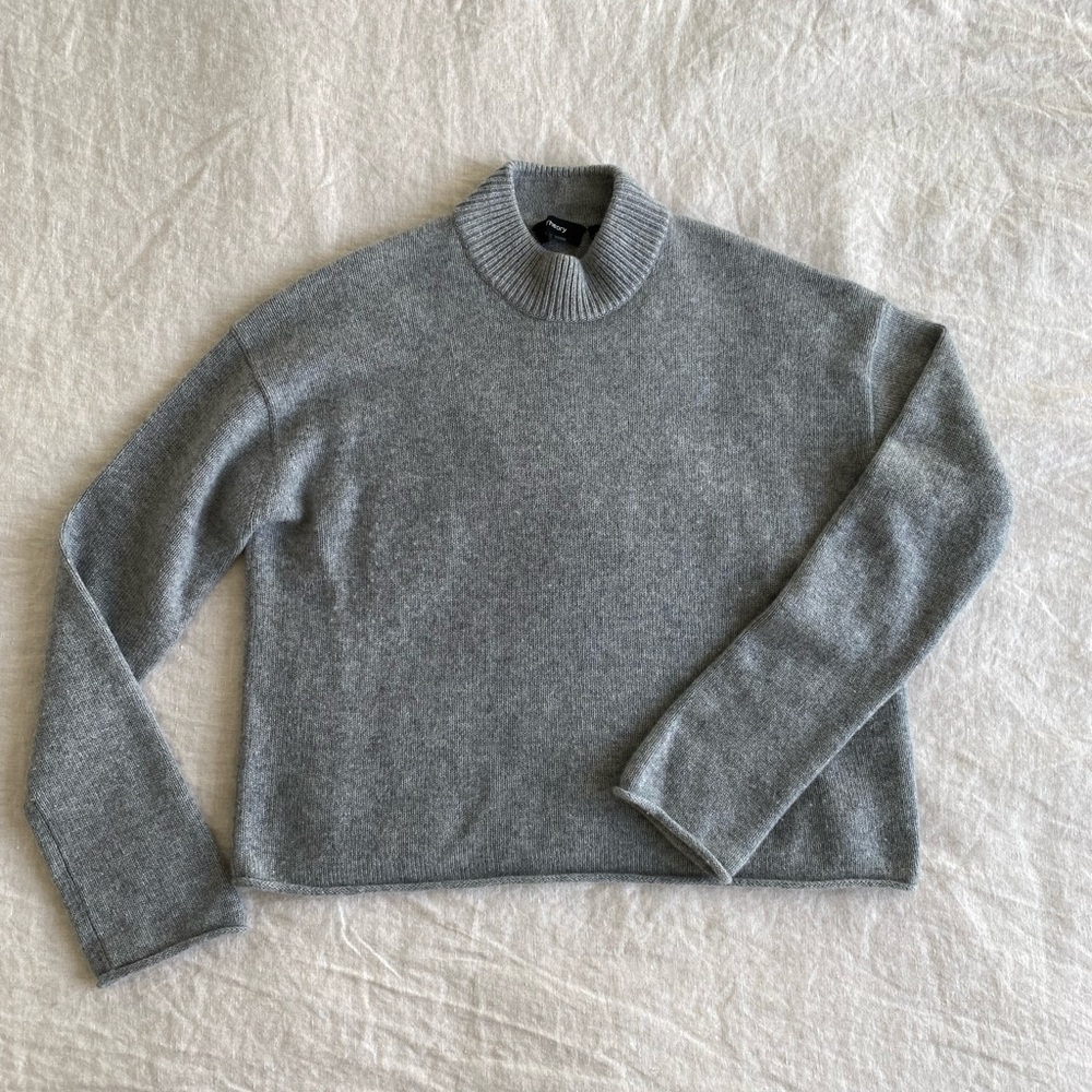 Theory Cropped Mock Neck Swearer in Cashmere